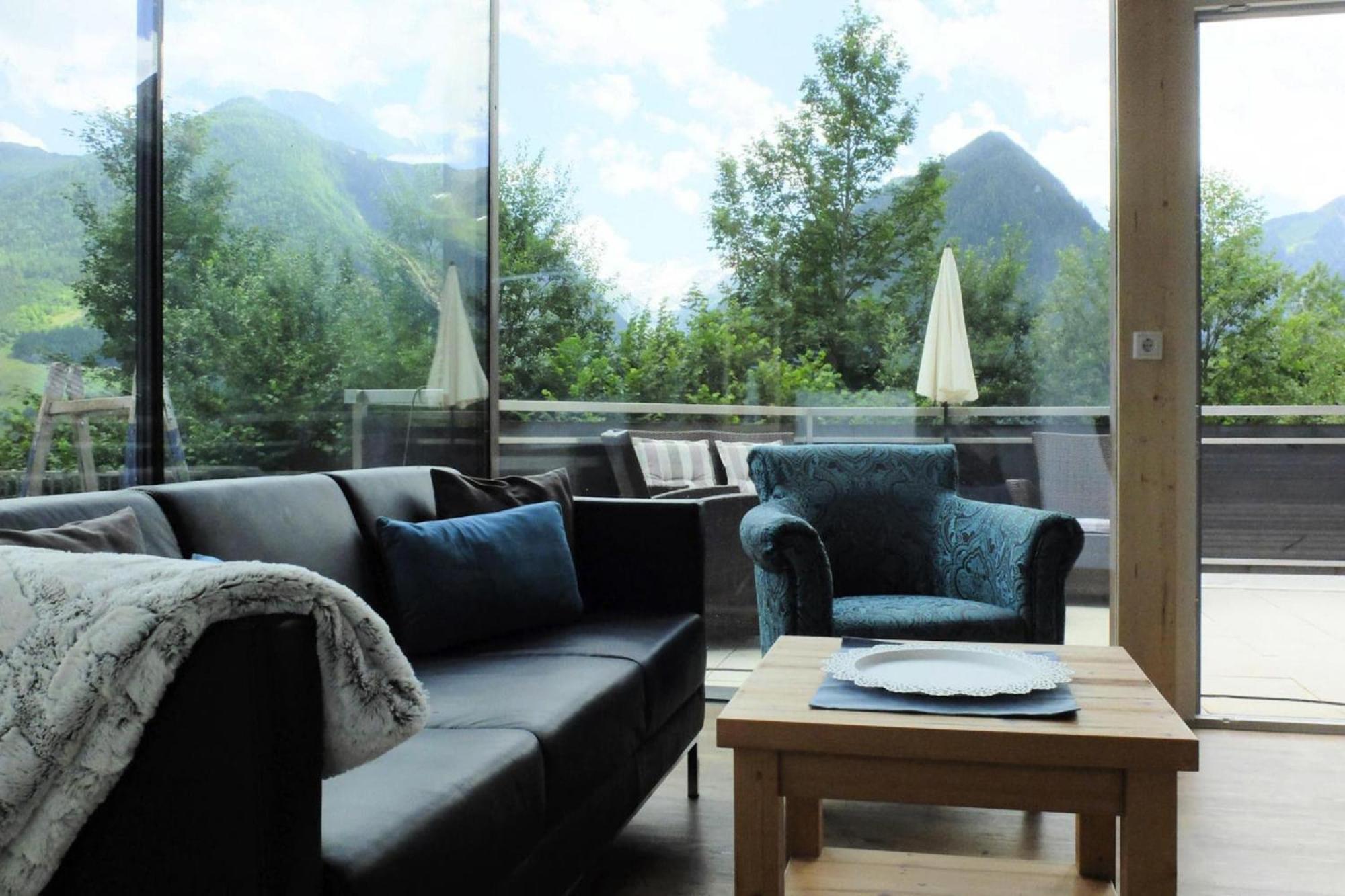 Apartment In Neukirchen With A Balcony Нойкирхен-ам-Гросфенедигер Экстерьер фото