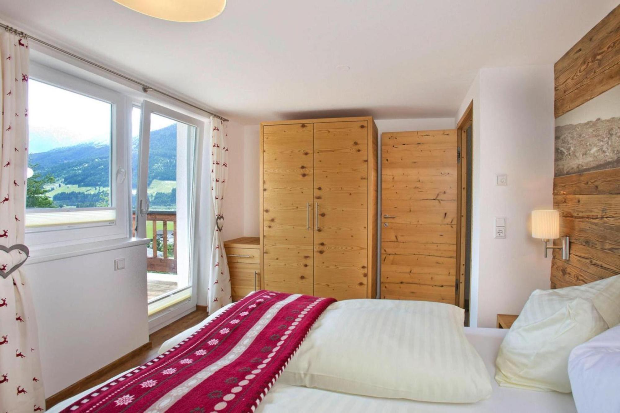 Apartment In Neukirchen With A Balcony Нойкирхен-ам-Гросфенедигер Экстерьер фото