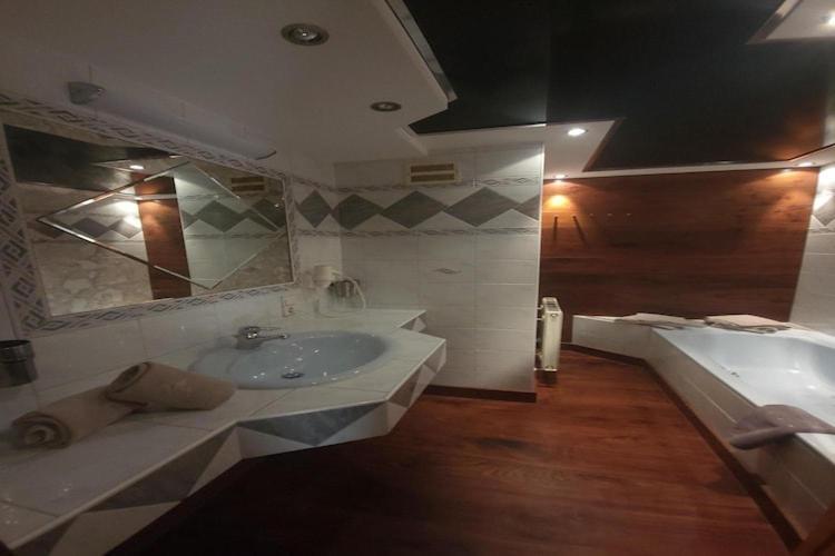 Apartment In Neukirchen With A Balcony Нойкирхен-ам-Гросфенедигер Экстерьер фото