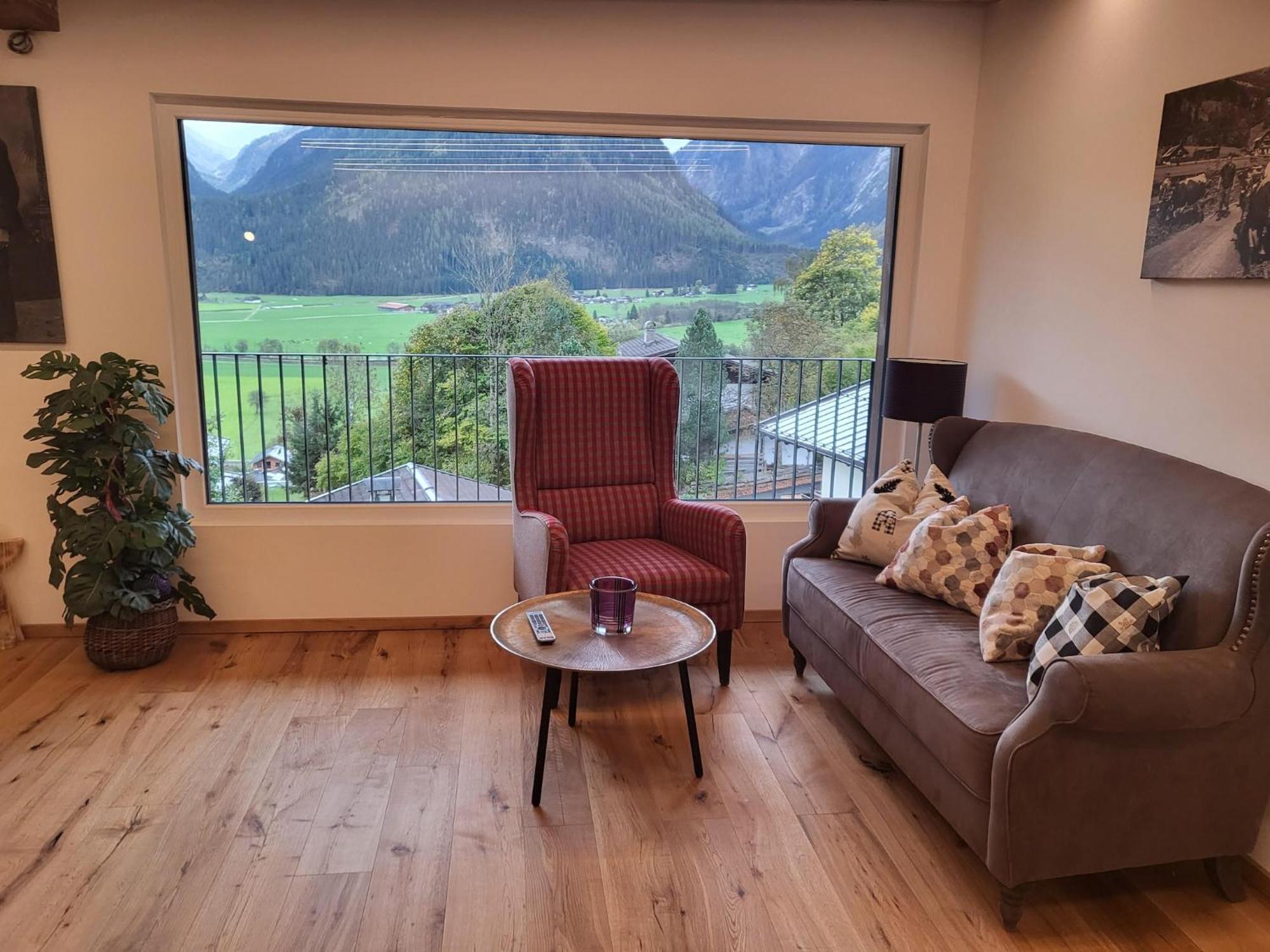 Apartment In Neukirchen With A Balcony Нойкирхен-ам-Гросфенедигер Экстерьер фото